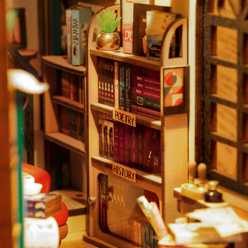 Book Nook Shelf Insert - Bookstore | Rolife