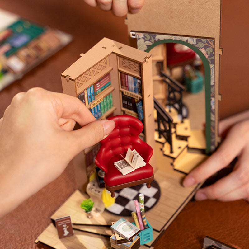 Book Nook Shelf Insert - Bookstore | Rolife