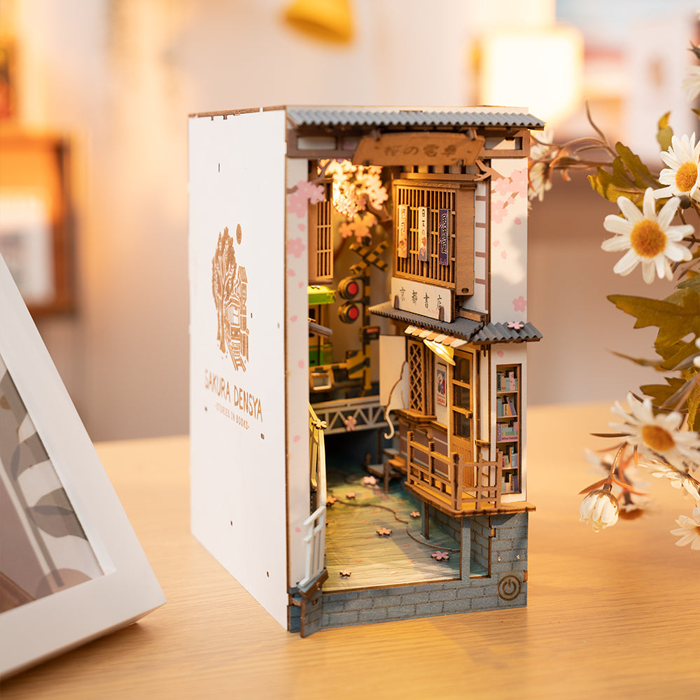 Book Nook Shelf Insert - Sakura Densya | Rolife