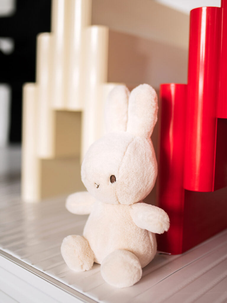 Cozy Miffy Sitting Cream 23cm