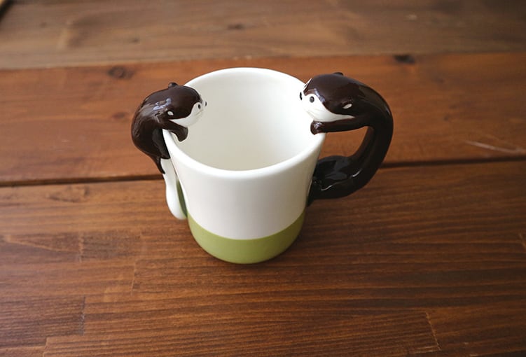 Otter Mug - Green | Decole