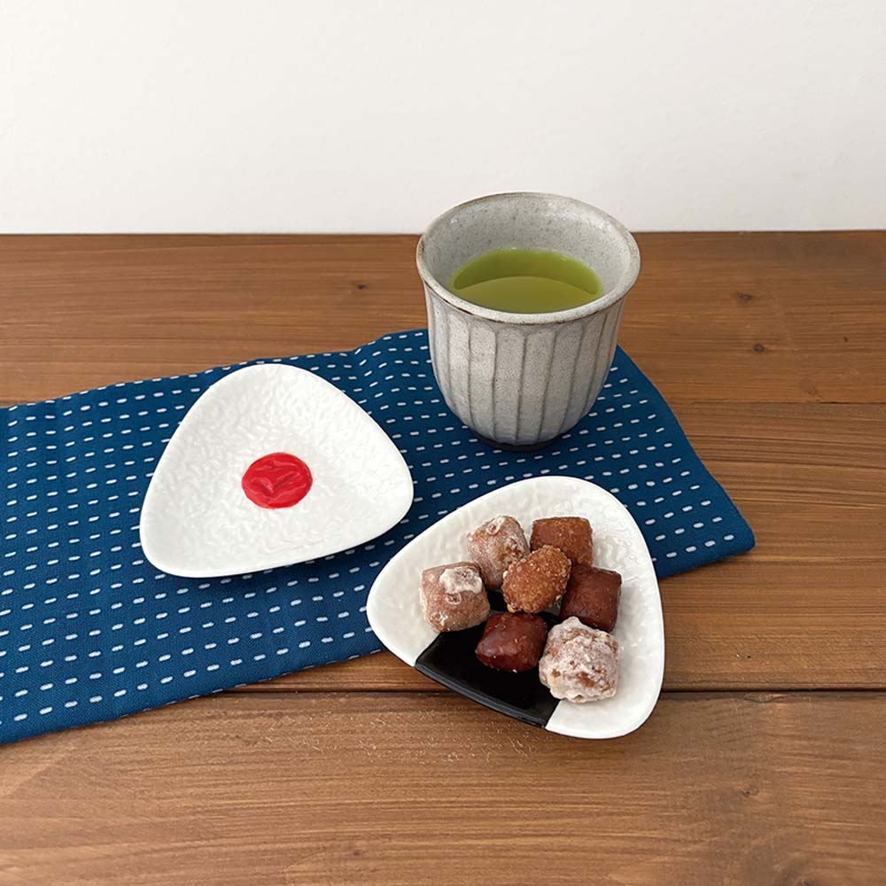 Onigiri Small Plate - Nori | Decole