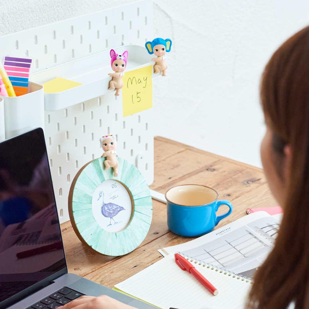 Hippers Looking Back (MAX 2)