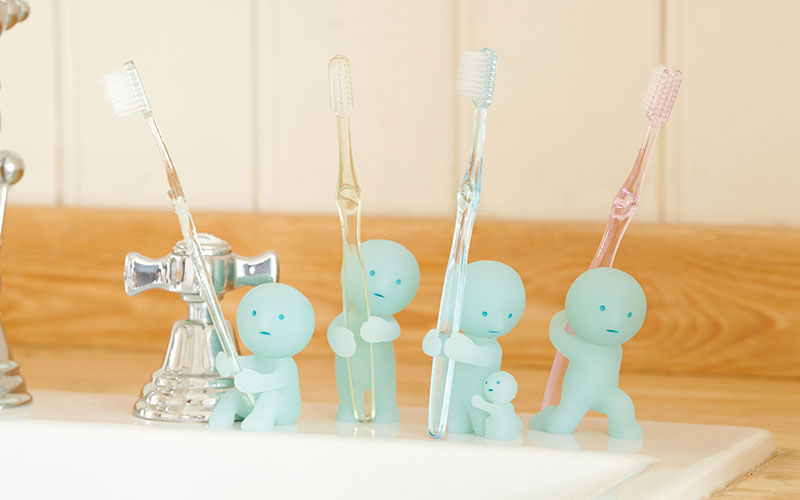 Smiski Toothbrush Holder | PROTECTING