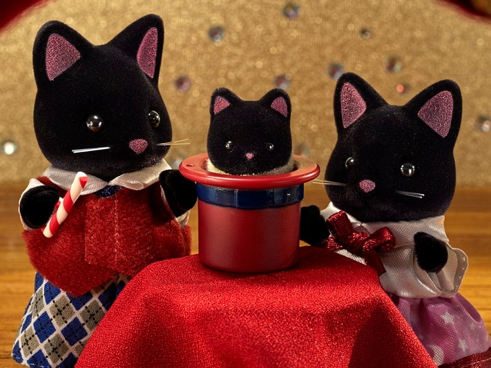 Midnight Cat Family | Sylvanian Families