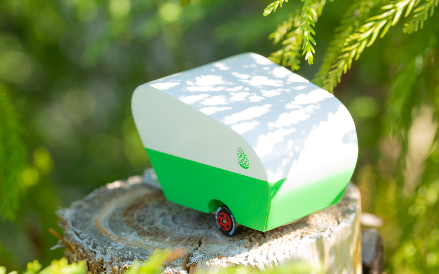 Pinecone Camper | Candylab