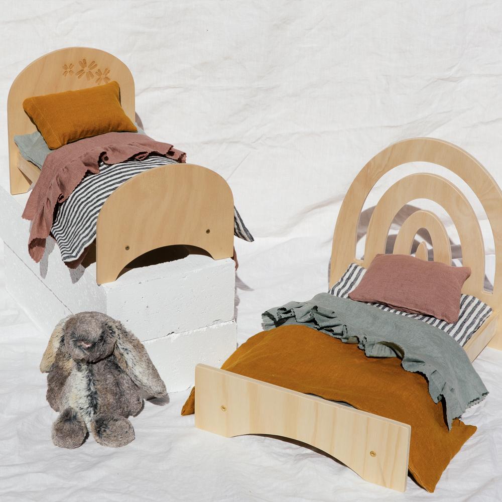 Rainbow Dolly Bed - Large