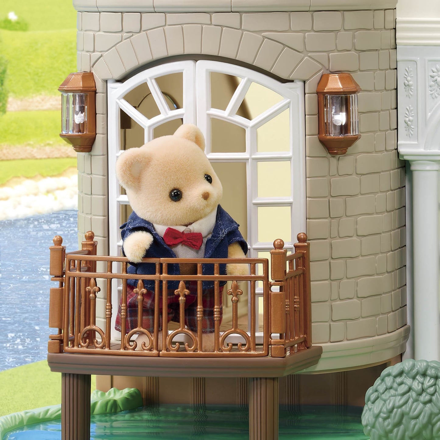 sf5865 - Red Roof Riverside Manor
