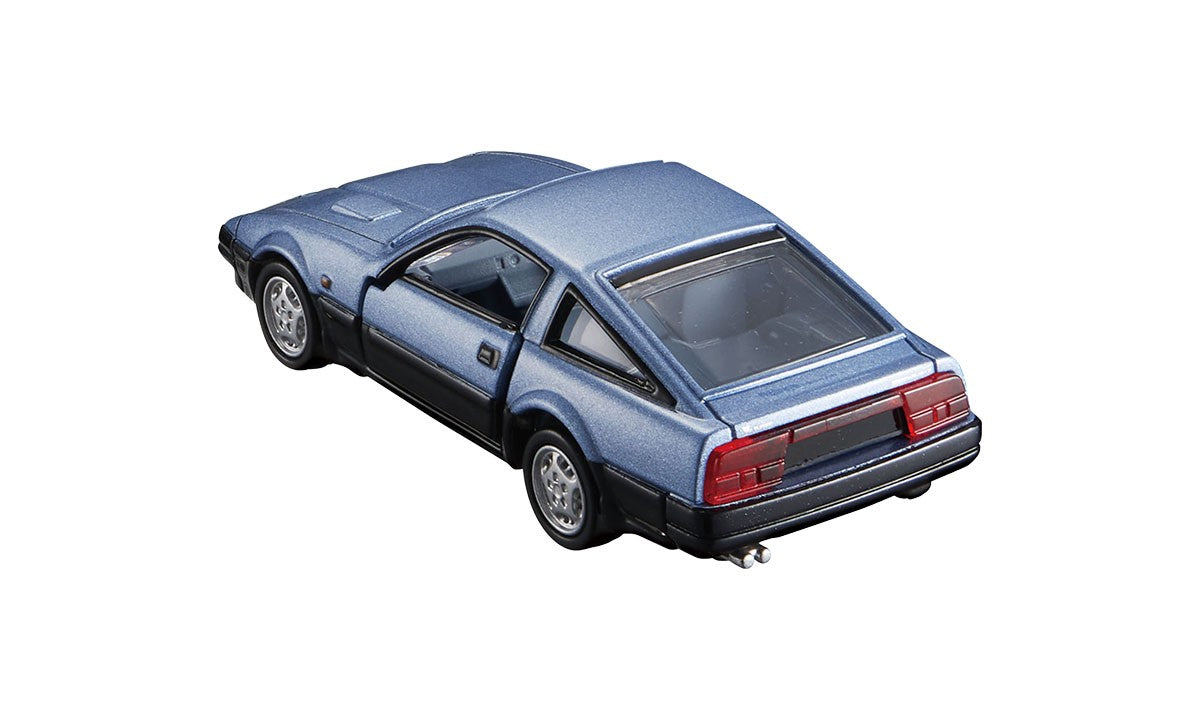 936374aus_3.jpeg