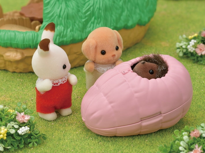 Baby Hedgehog Hideout | Sylvanian Families