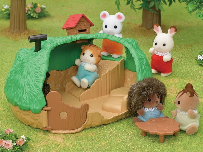 Baby Hedgehog Hideout | Sylvanian Families