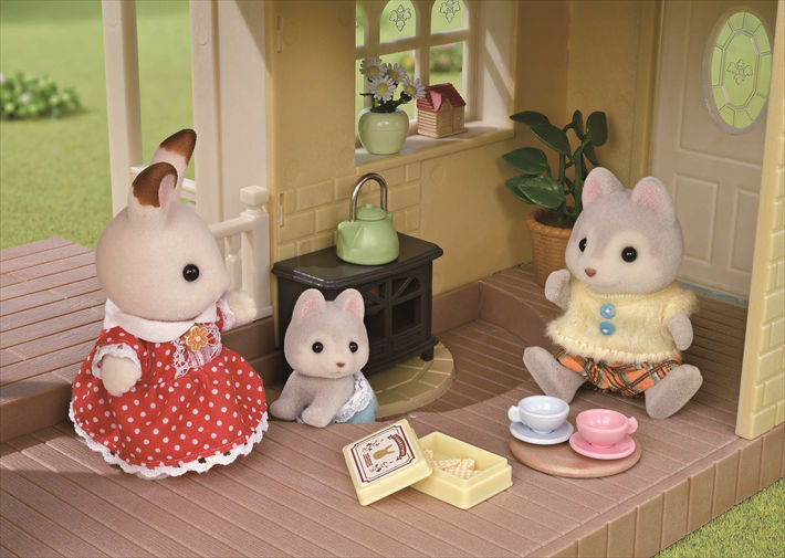 Bluebell Cottage Gift Set Sylvanian Families Tiny Paper Co