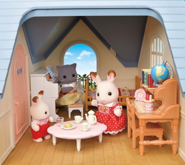 Courtyard Home Gift Set | Sylvanian Families