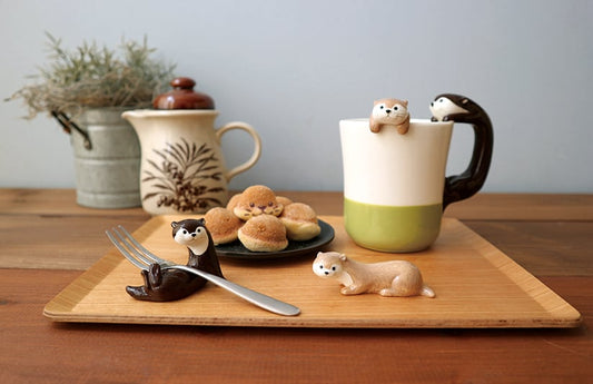 Otter Mug - Green | Decole