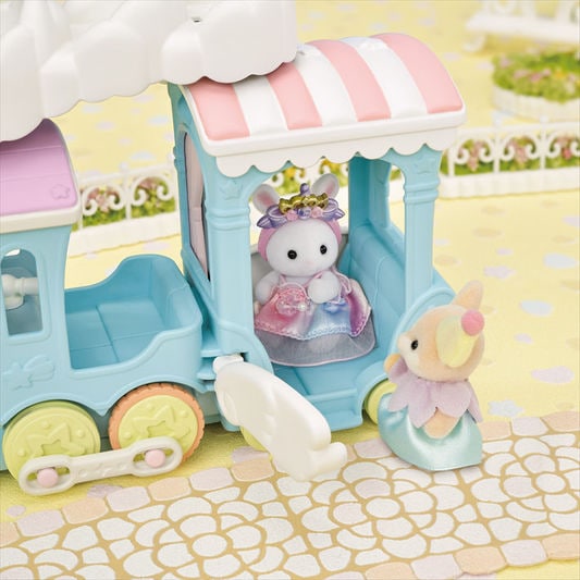 Floating Cloud Rainbow Train | Sylvanian Families