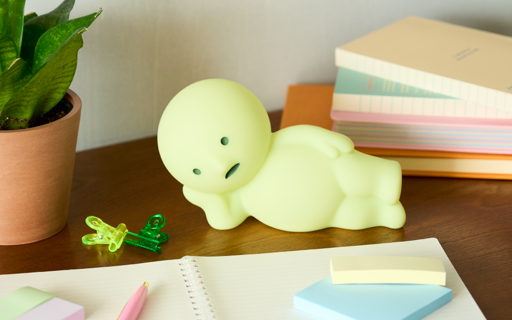 Touch Lamp Version 2 - Lounging | Smiski (Free 1 Smiski)
