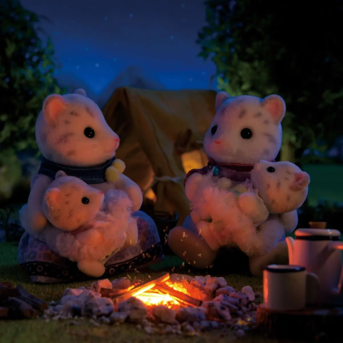 Snow Leopard Family | Sylvanian Families