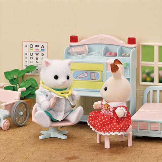 Village Doctor Starter Set | Sylvanian Families