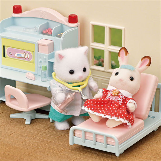 Village Doctor Starter Set | Sylvanian Families