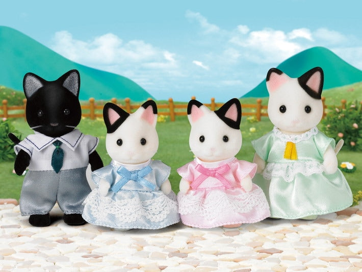 Tuxedo Cat Family | Sylvanian Families