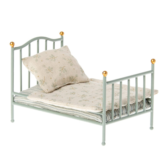 Vintage Bed for Mouse | Mint | Maileg
